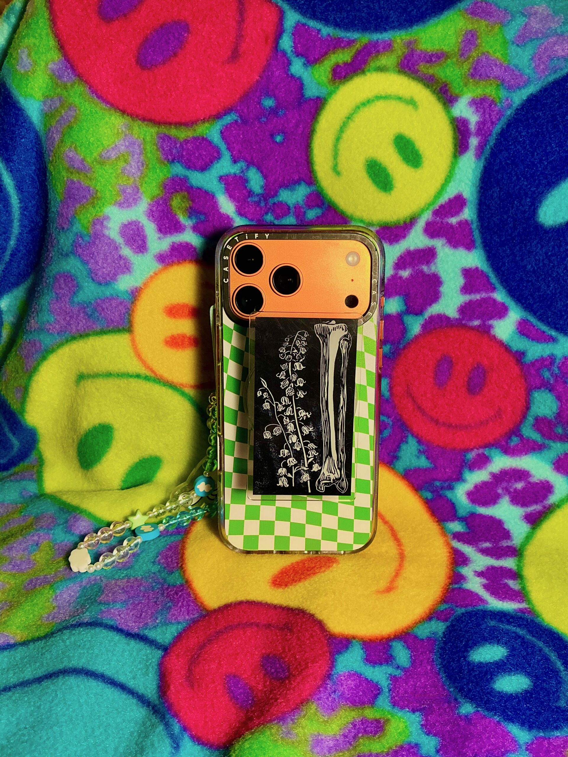 Tib Fib Lily Mag Safe Phone Grip