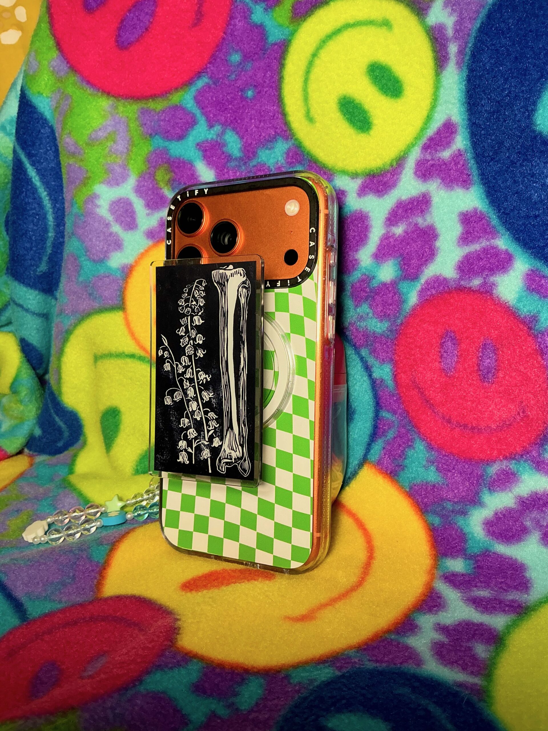 Tib Fib Lily Mag Safe Phone Grip - Image 3